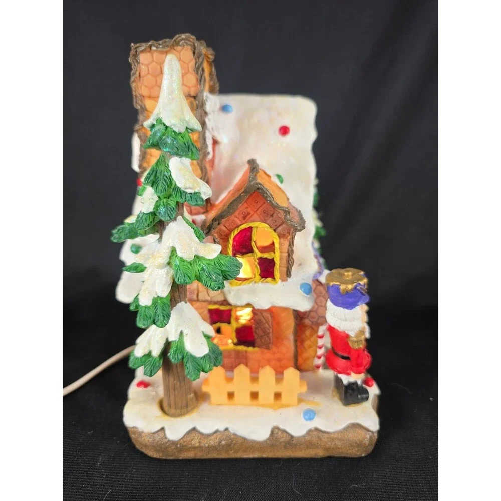 Christmas Around the World GINGERBREAD TOY SHOPPE Village House of Lloyd Working